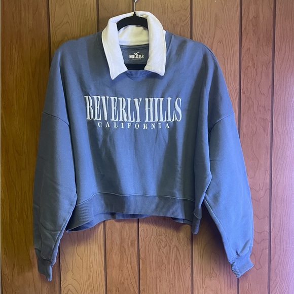 Hollister Women's Beverly Hills Blue Sweater - Picture 2 of 4